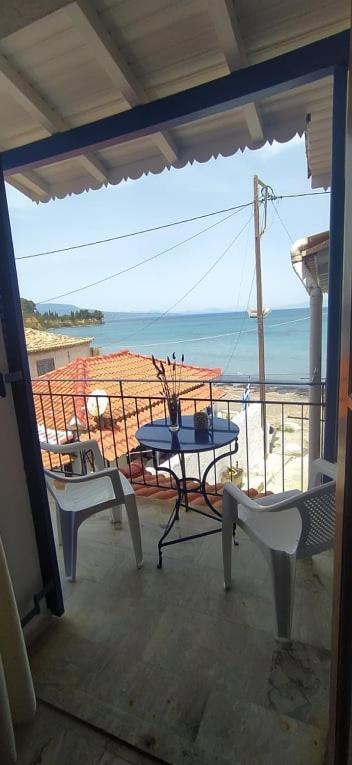 Artaki Beach Comfy Apartment Koróni Exterior foto